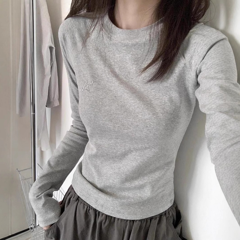 Korean Retro Embroidered Gray Long-Sleeved T-Shirt for Women, Slim Fit, Right Shoulder Top, Autumn and Winter Inner Layering Velvet Bottoming Shirt