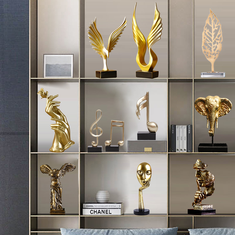 リビングルームの置物は軽くて豪華で高級な雰囲気のお酒棚の装飾品です。