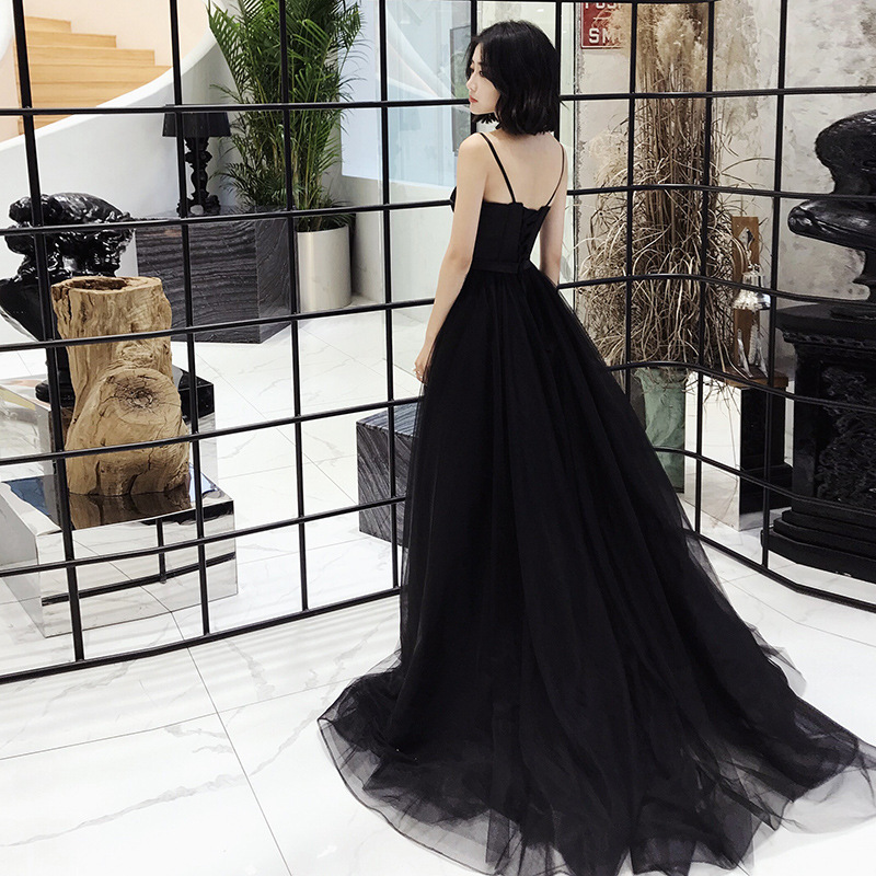 Vestido de noche para mujer, nuevo estilo 2026, vestido de banquete, fiesta de reunión anual, vestido de malla adelgazante negro sin tirantes para anfitriona