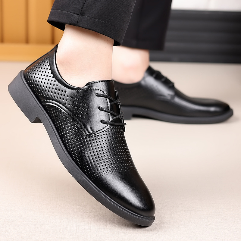 Verano plástico hueco británico casual de negocios zapatos de cuero zapatos de hombre aumentan la altura de los zapatos al por mayor zapatos casuales trajes
