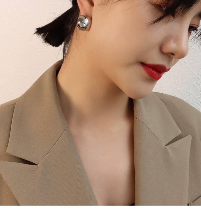 French Simple Style Ball C-shaped Earrings display picture 1