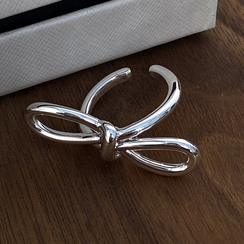 Korean-style Niche Design Bow Cross Simple Retro Distressed Index Finger Ring, Y2K Sweet And Cool Girl Style_voghion.com