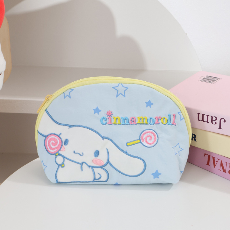 サンリオ ハローキティ スクエア 化粧品袋 刺繍入り レディース ポータブル 大容量 旅行 お出かけ 持ち運び かわいい 収納袋|undefined