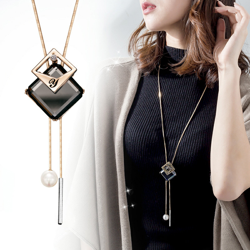 Doble capa de diamantes borla cuadrada suéter Cadena de alto grado de las mujeres versátil Otoño e Invierno suéter largo cadena accesorios al por mayor