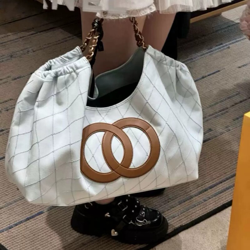 Influencer-Favorite 26 Spring/Summer Chanel-Style Denim Tote Bag with Large Capacity and a Relaxed Vibe, Featuring a Chain Handle for Underarm Wear