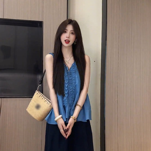 French-Style Sweet Ruffled Blue V-Neck Camisole for Women, Unique and Beautiful Loose Sleeveless Top for Summer
