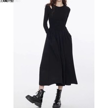 法式新款黑色赫本风连衣裙女秋季韩版高级感内搭收腰显瘦长袖长裙