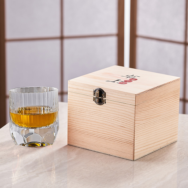 Fabricante al por mayor whisky tallado a mano pulido a mano taza de cristal tallado Rockefeller taza de vino K9 taza de cristal