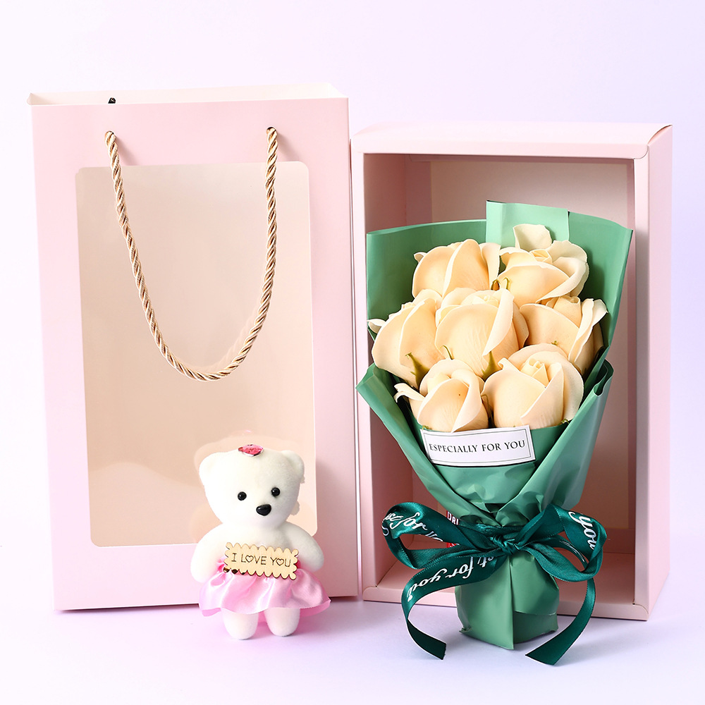 Oso con 7 rosas de jabón en caja regalo para San Valentín