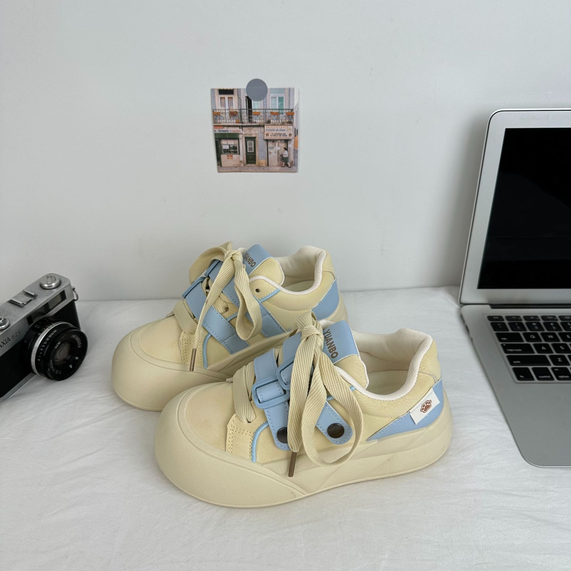 Yuanbo 2025 primavera zapatos de pan para estudiantes de nicho zapatos de plataforma de todo fósforo zapatos blancos casuales coreanos para mujer