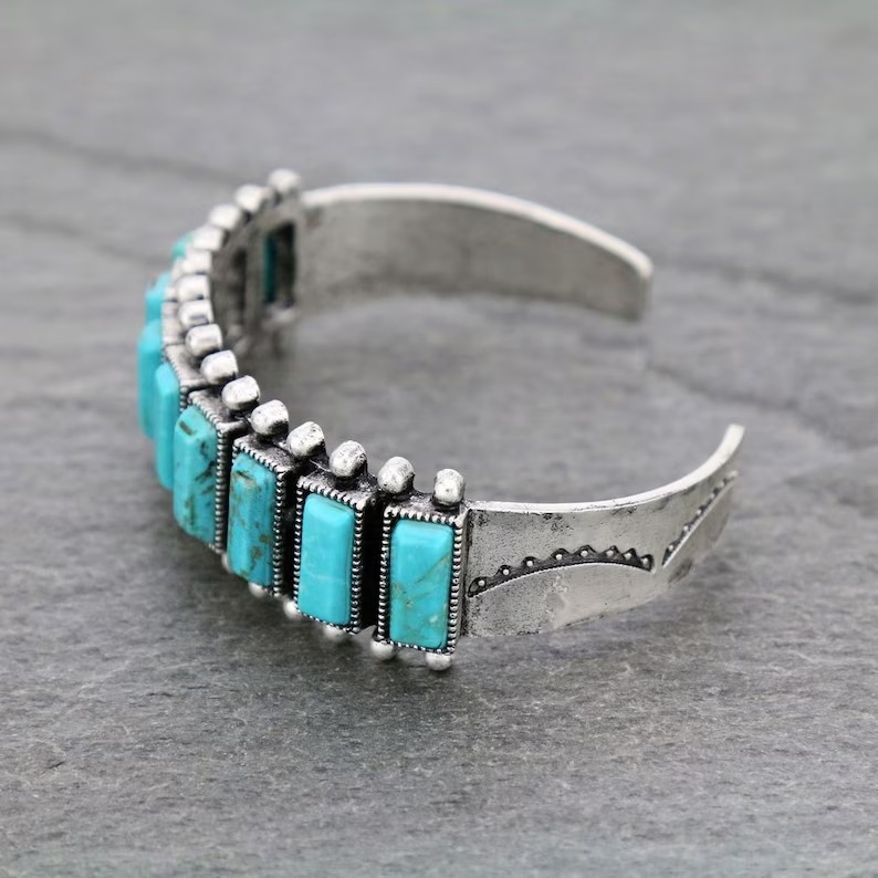 Nuevo Xizango geométrico cuadrado turquesa pulsera vintage transfronterizo tallado metal abierto pulsera viaje angustiado estilo étnico