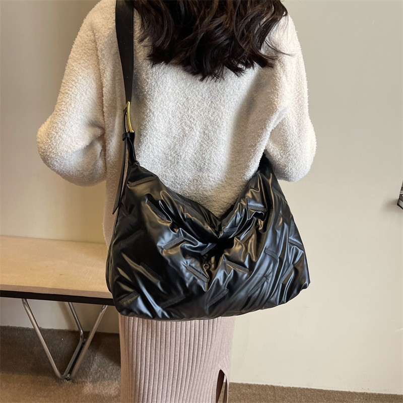 2024 nueva moda de ropa de algodón bolsa de mensajero de las mujeres simple todo partido de gran capacidad bolsa de hombro bolso de mano de las mujeres al por mayor