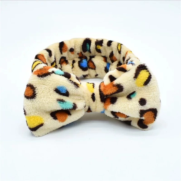 Color leopard print