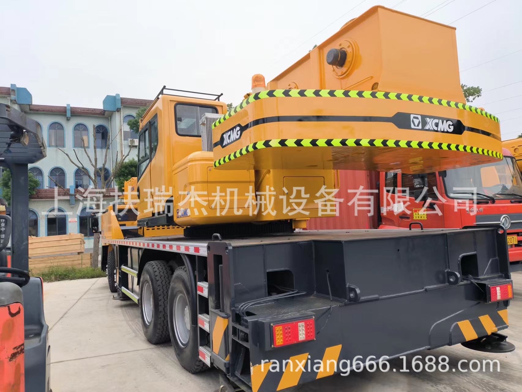 上海出口徐工 70吨汽车吊 QY70K轮胎式起重机现货25、50、70吨