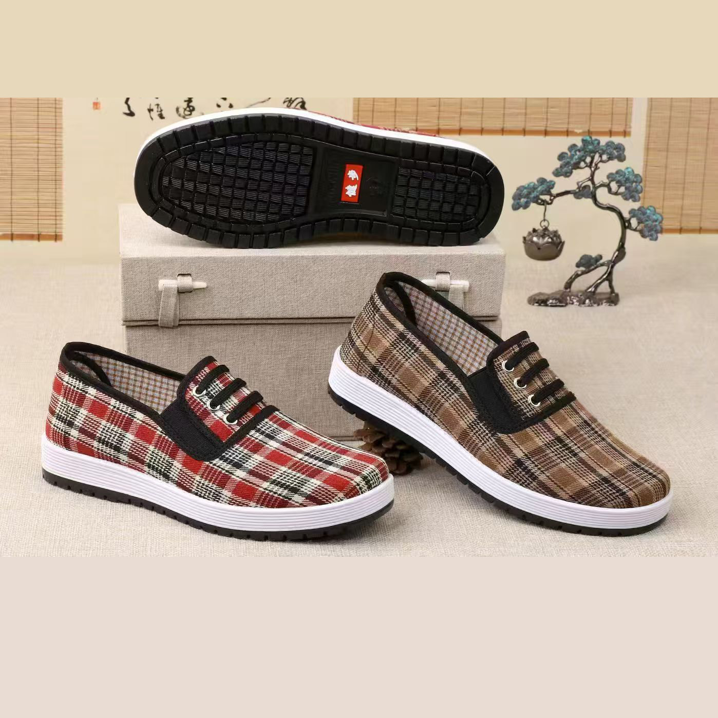 Spring New Style Old Beijing Cloth Shoes with Elastic Opening, Soft Sole, Slip-On Shoes for Middle-Aged and Elderly Women