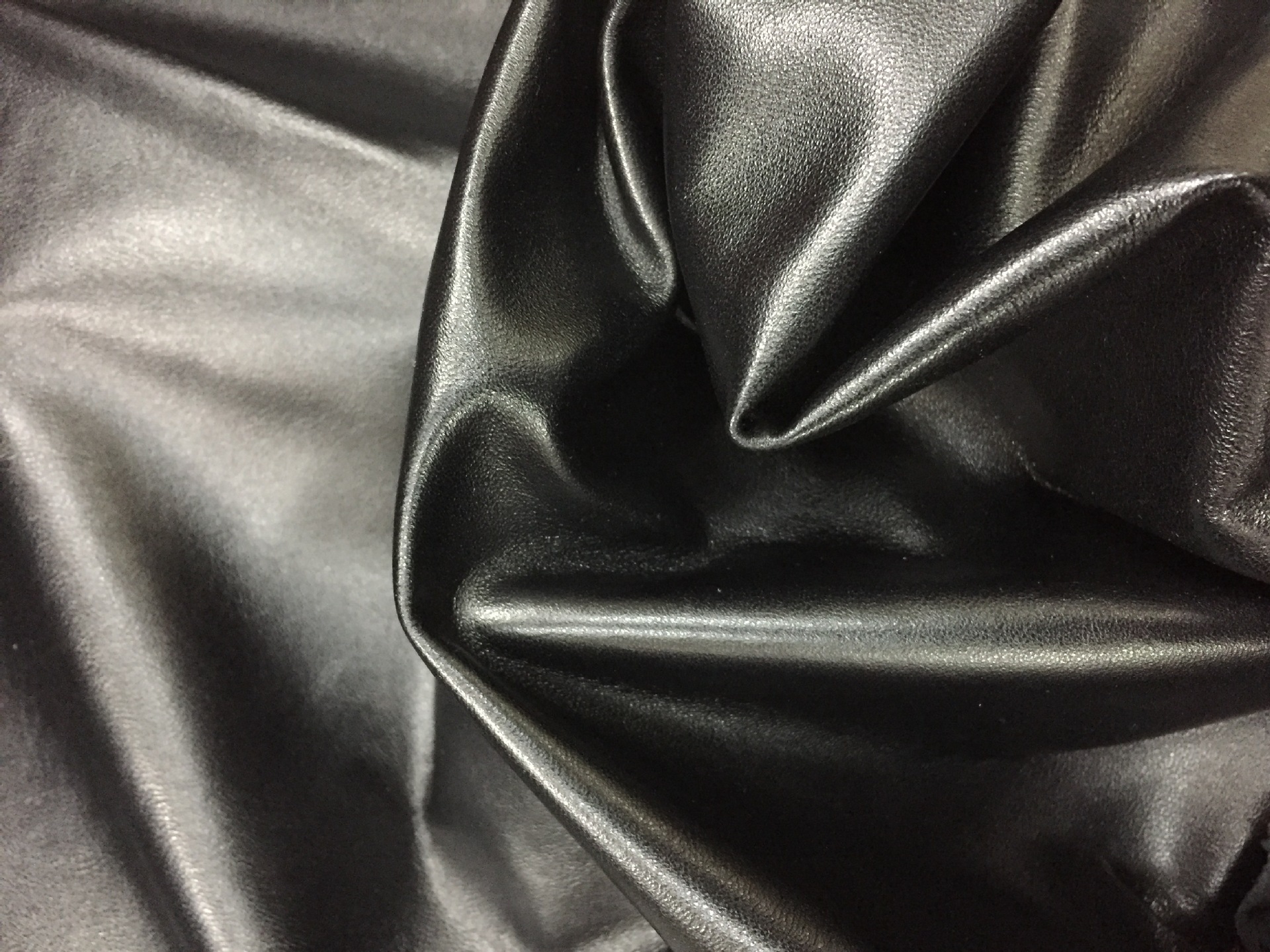 厂家纳帕牛皮黄牛皮革头层真皮面皮粒面清晰柔软鞋靴皮带皮具饰品