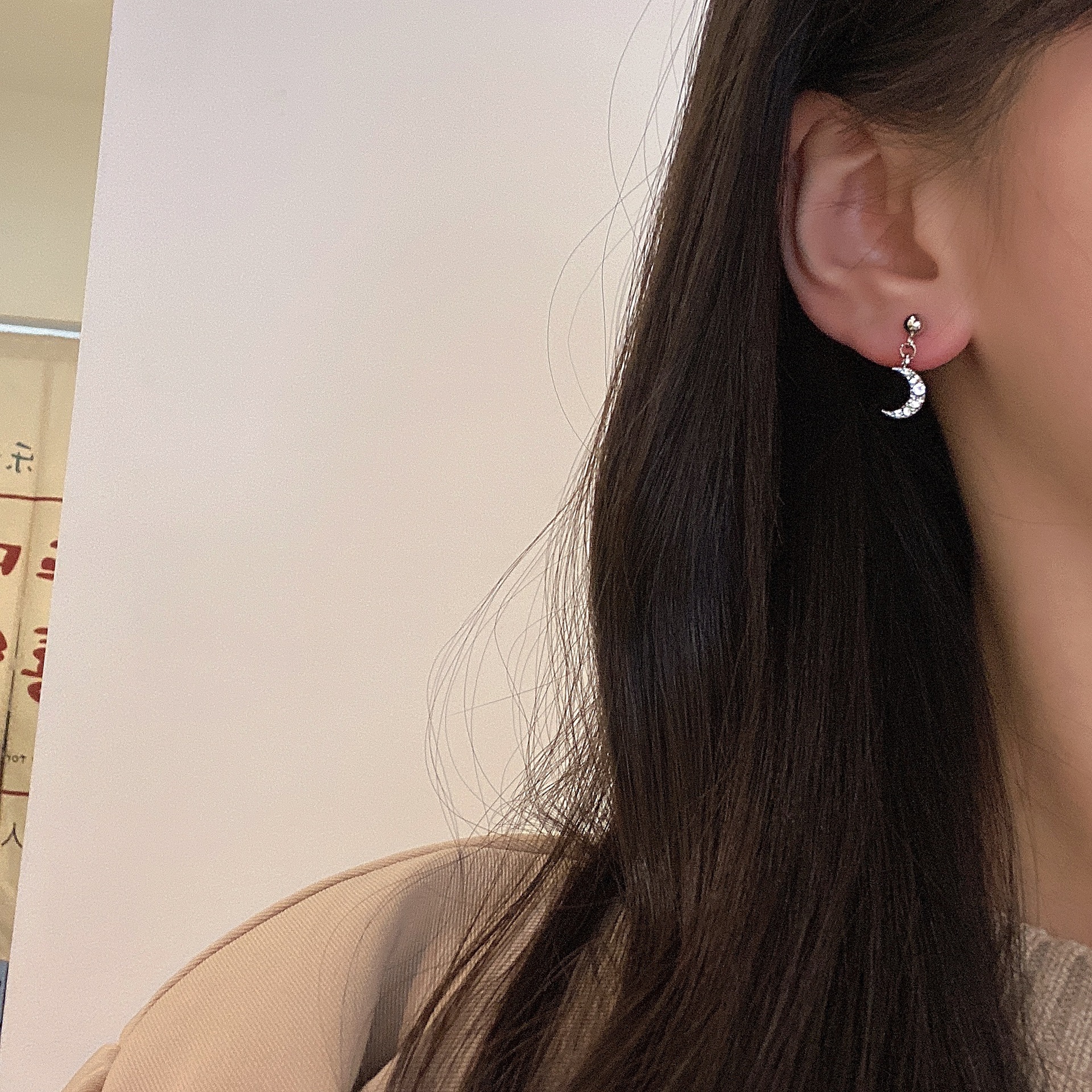 輝くスターバーストインパーソナライズされた多用途スターペンダントイヤリング女性用韓国の絶妙な気質イヤリングイヤークリップピアスなし