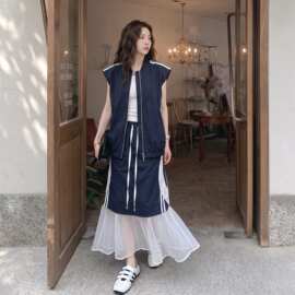 藏青色盐系休闲运动风套装女2026新款撞色马甲拼接半身裙两件套夏
