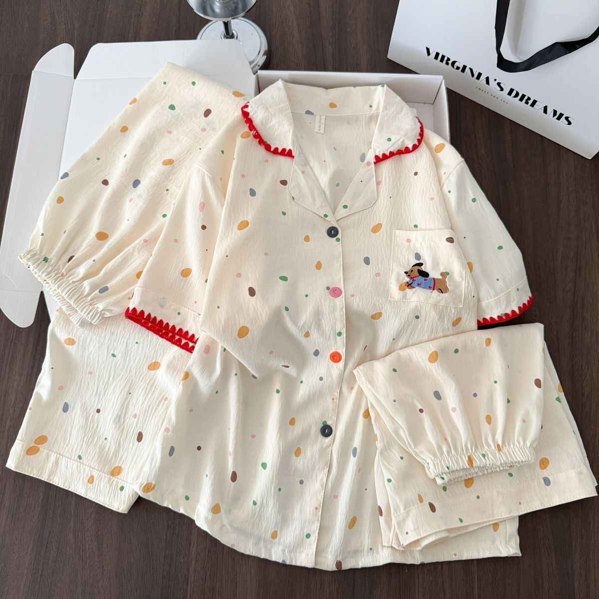 Concha de algodón de tres piezas set púrpura flor de conejo pijama de verano de manga corta chica alta sensación set de ropa para el hogar