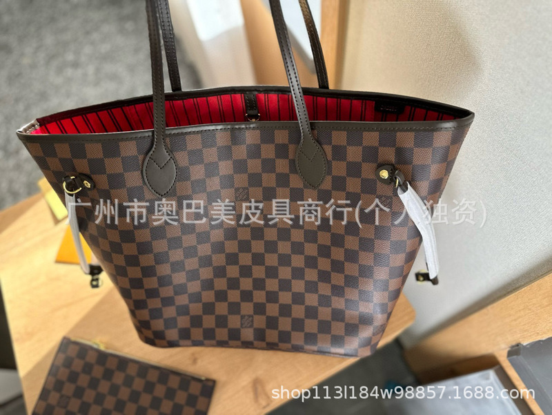 女性用バッグ 2025 新しいスタイルの本革ショッピングバッグヨーロッパとアメリカのクロスボーダークラシックレディースチェーンクロスボディバッグファッショナブルな小さなショルダーバッグ|undefined