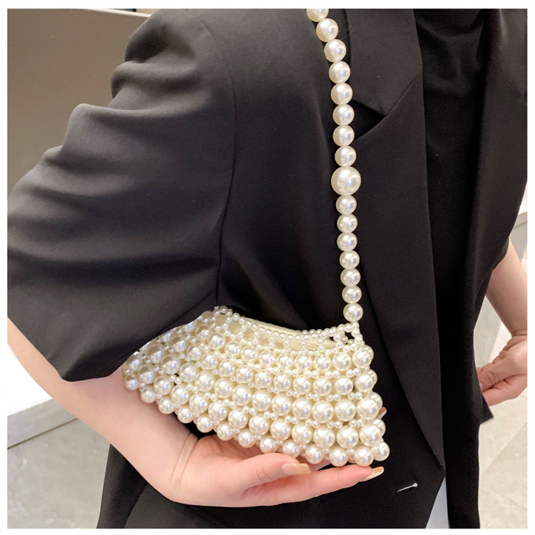 Mujeres Todas Las Temporadas Perla Artificial Color Sólido Elegante Oval Abierto Bolsa Para Las Axilas display picture 7