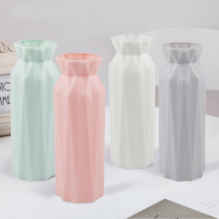 Creative Nordic plastic round vase, fashionable, simple, anti-fall, imitation ceramic vase, home decoration ornament, flower arranger