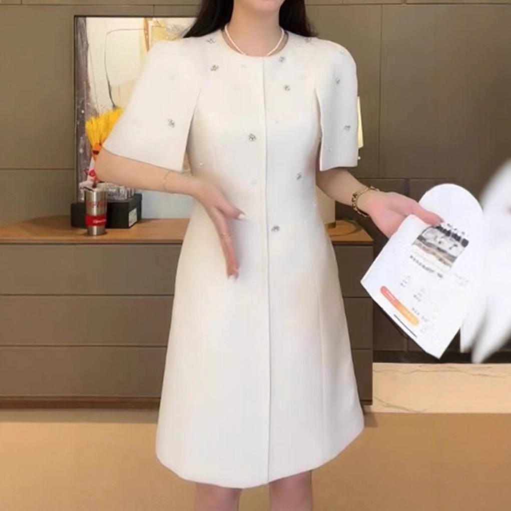 Đầm cổ tròn đính kim cương phong cách Pháp sang trọng — váy màu vàng, váy trắng