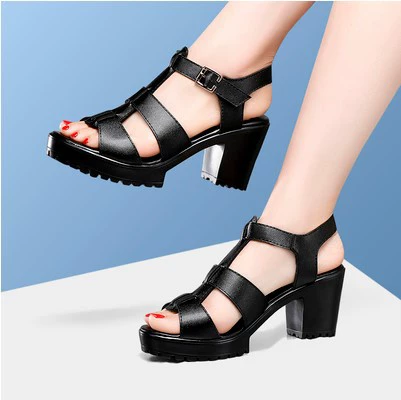 Black 6cm and high