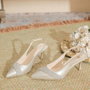 ��ʽ���^�߸�ЬŮ2026�ļ��¿�\��ˮ�һ�֎������r�н�ɫ��ЬŮ