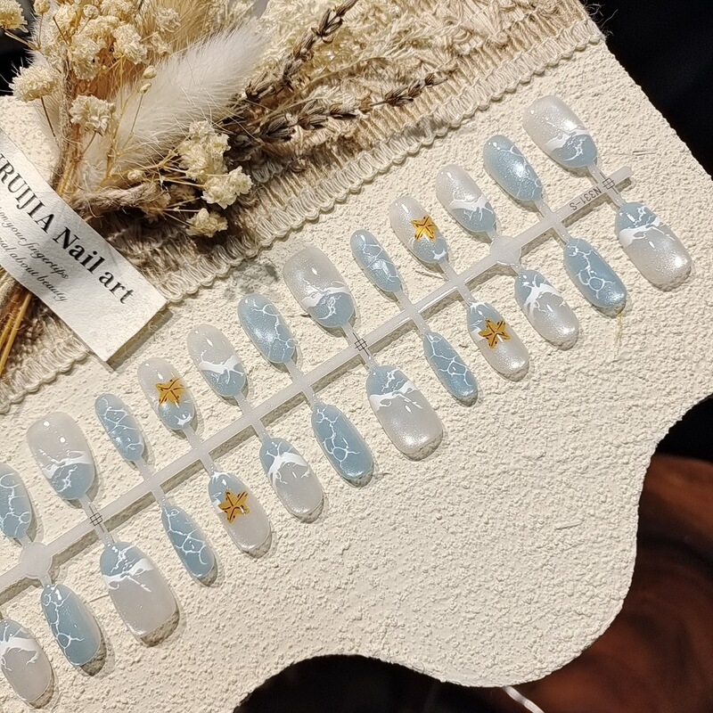 [Ice Blue Waves] Short Oval Wearable Nails Summer Fresh Girl Pure Desire Cat Eye Nail Art Pre-Made Nails Factory