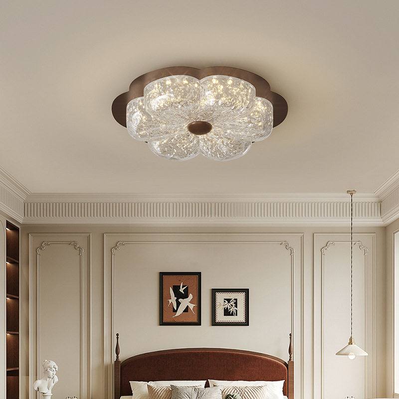 Lámpara antigua para dormitorio francés, luz y lujo, lámpara de resina de lámina de oro de alta gama, protección para los ojos Purui, lámpara de sala de estar minimalista italiana