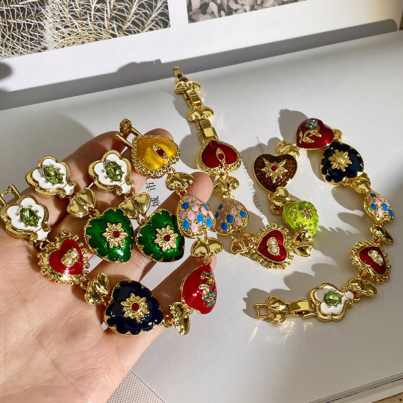 Heart Shape, Flower Pattern 1 Piece 1 Pair Elegant Retro Lady Heart Shape Flower Artificial Crystal Alloy Asymmetrical Plating Women's Bracelets Earrings Necklace