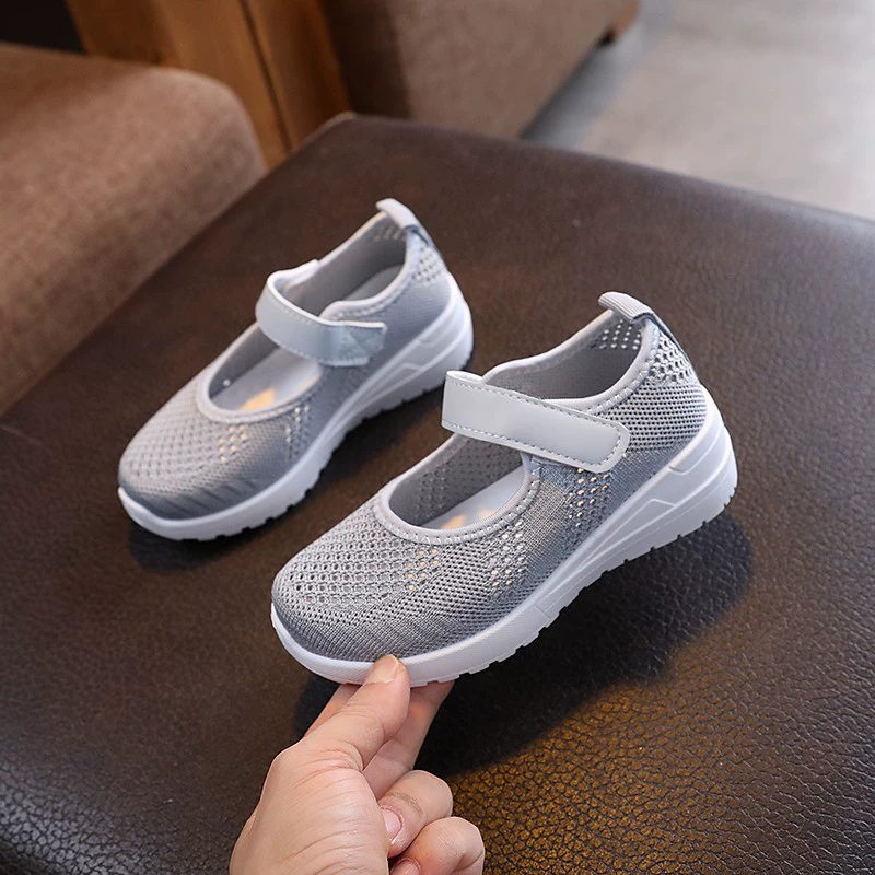 2024 летняя полая детская обувь для мальчиков через сеть спортивная обувь летающая лапша для девочек модная повседневная обувь