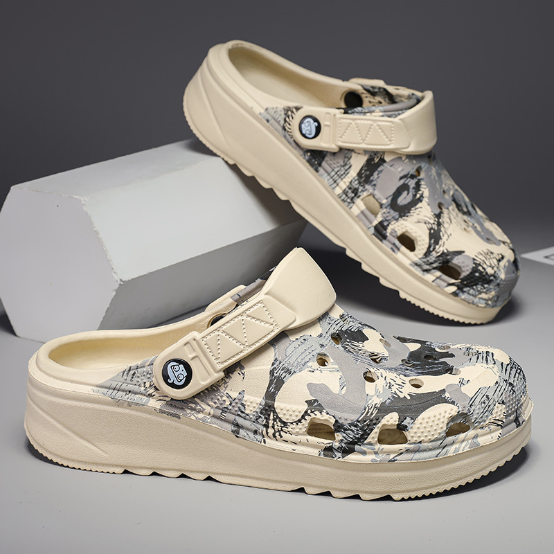 Nuevas zapatillas de verano de tamaño grande zapatillas al aire libre agujero zapatillas para usar sandalias caseras de estilo coreano de tendencia de playa