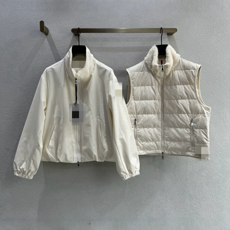 New autumn and winter white down vest with fur collar paired with a stand-up collar goose down jacket two-piece set