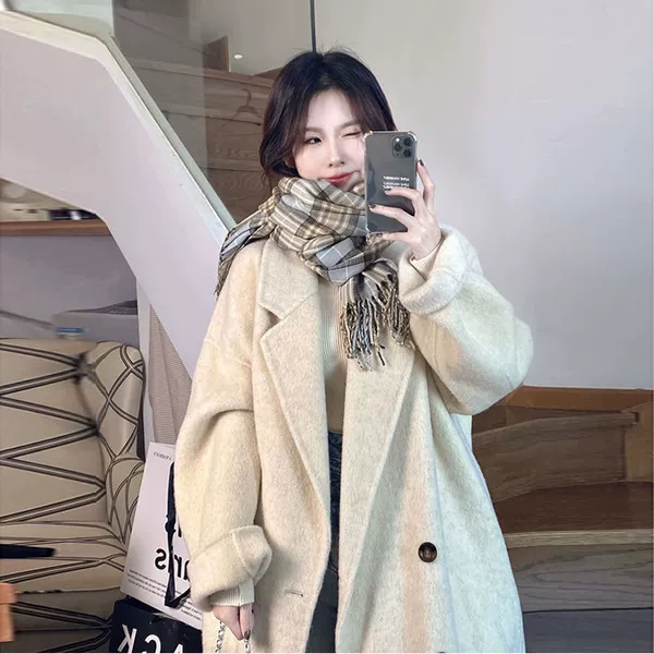 Oatmeal color [brand]
