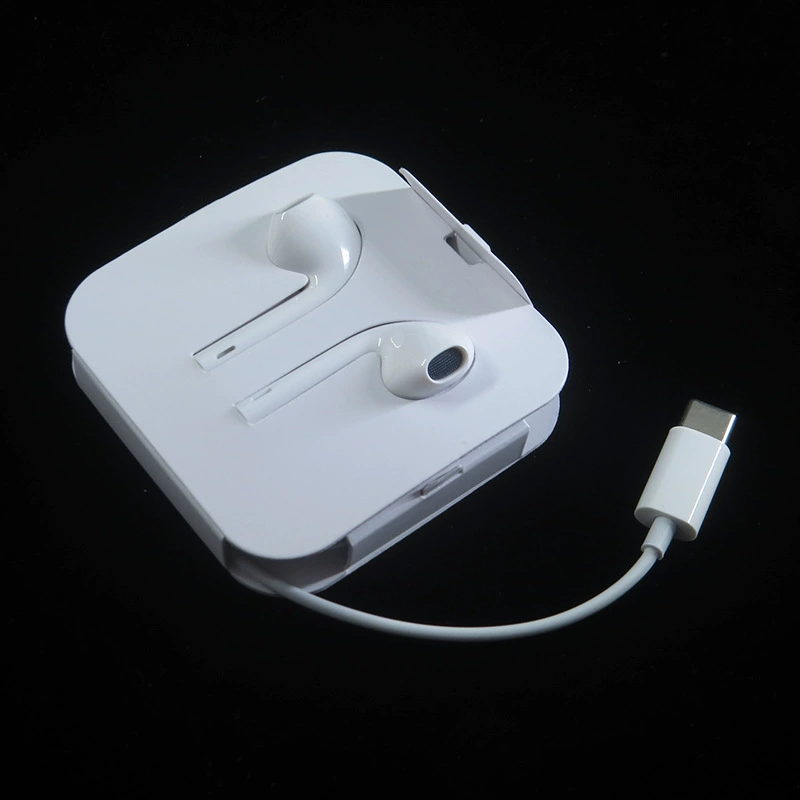 EarPods (Apple) i15 USB‑C wired earphones with mic and inline controls, compatible with iPhone 15