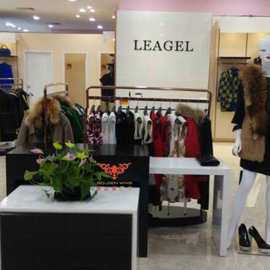 烤漆流水台鞋子手办展示台模特陈列橱窗高低桌子包包服装店展示架