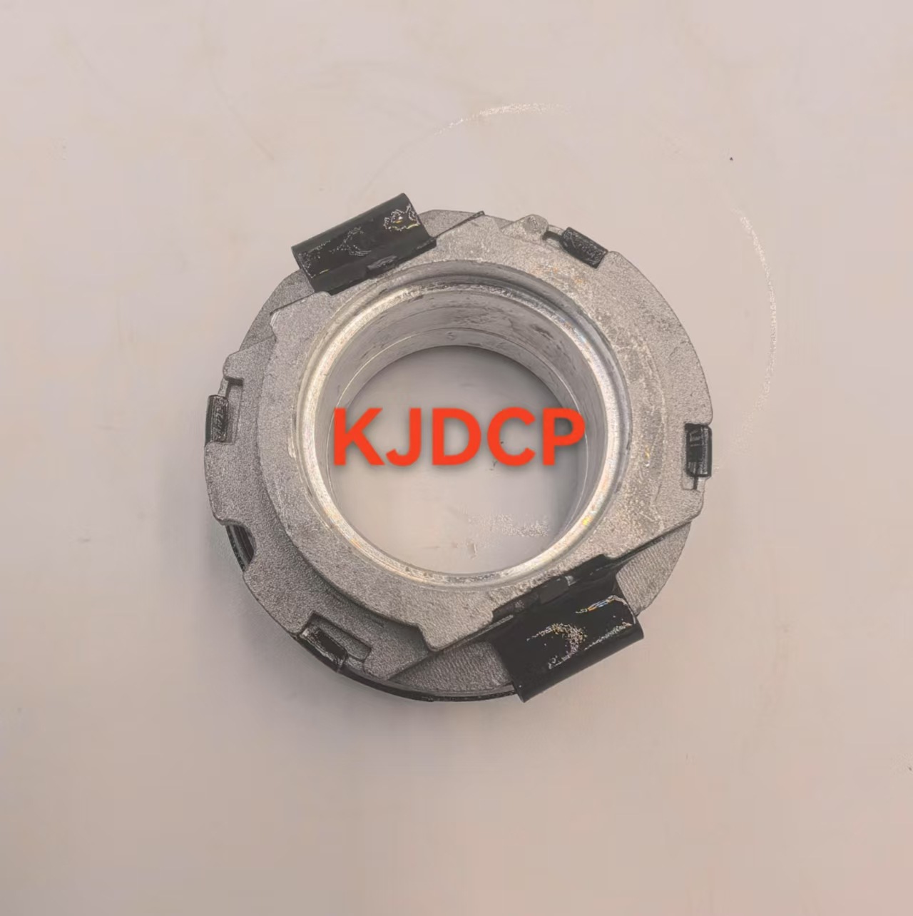Automotive wheel hub bearings, tapered roller bearings, cylindrical roller bearings, clutch bearings