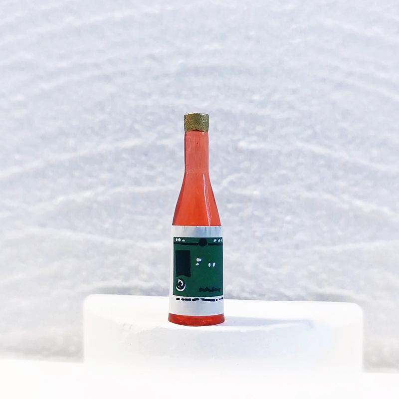 Dollhouse accesorios de casa de muñecas botellas de cerveza miniatura props de disparo micro paisaje mini botella de vino D136