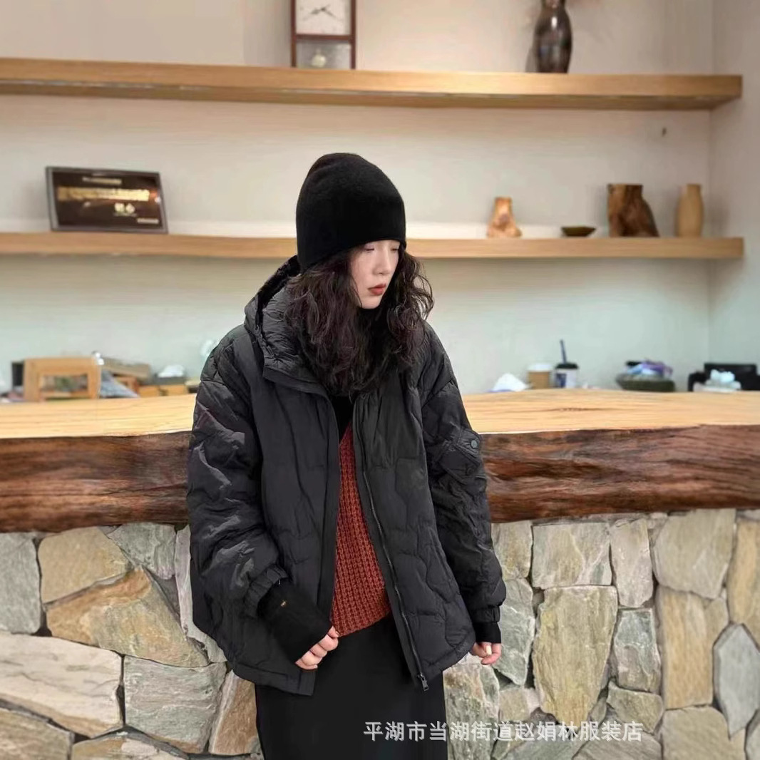 검은색