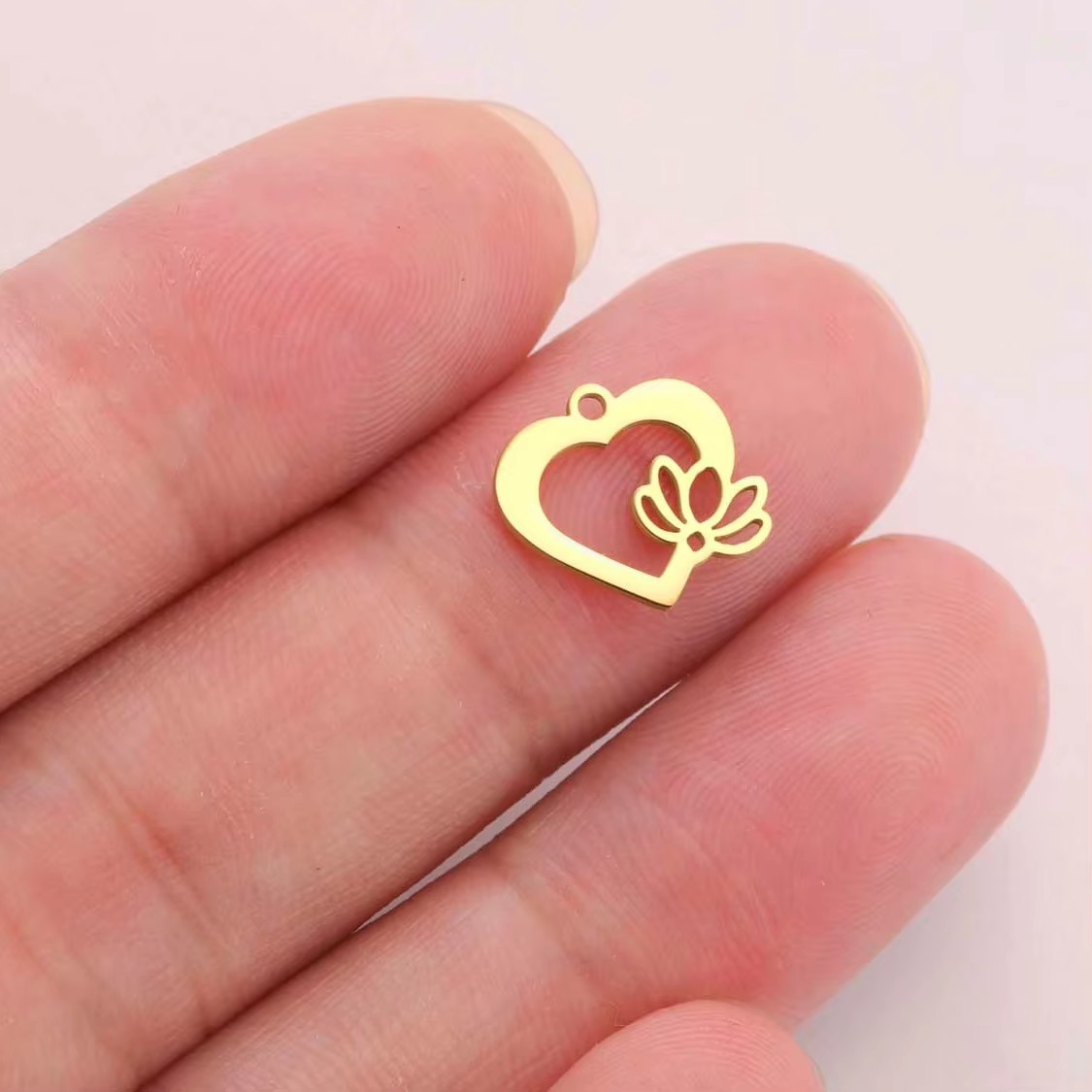 304 Stainless Steel Material Tortoise, Flower, Shell Pattern Unisex Gender 1 Piece 304 Stainless Steel Tortoise Flower Shell Pendant