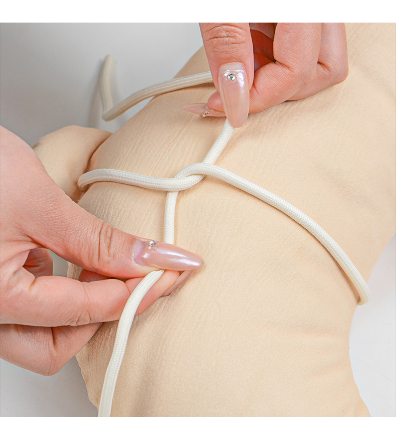 Tricycle children's anti-collision pad is suitable for Aima, Jinpeng, and Yadi, with an extra-thick and enlarged design to protect babies' heads from collisions