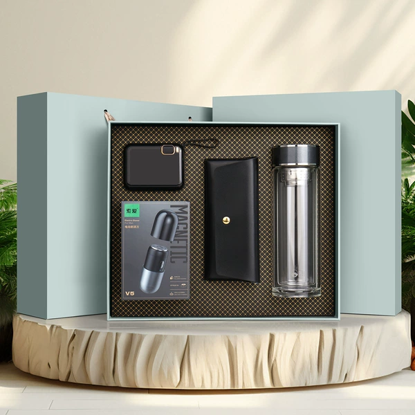 Sunglasses, razor charging