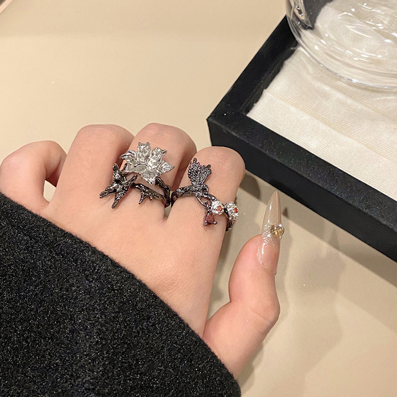新中式極簡黑白水仙戒指女清冷感小眾個性獨特烏鴉百搭配飾食指戒