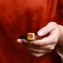 玉石供应链天然新疆和田玉籽料 俏红皮18k金原石手表女款手链附证