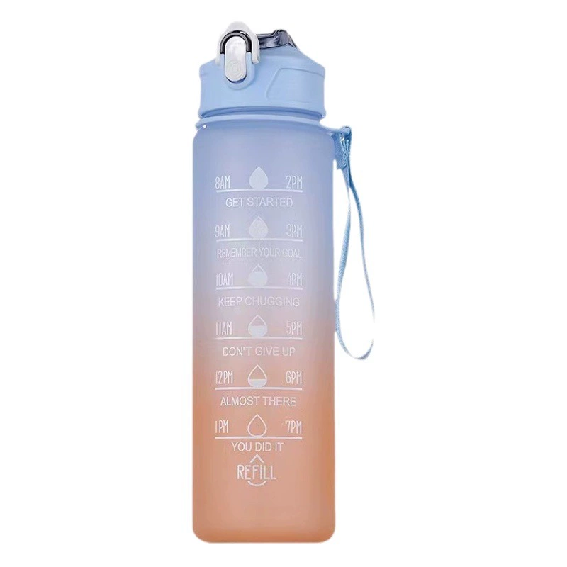Набор из трех спортивных бутылок для воды объемом 800 мл с градиентным матовым покрытием, среднего размера, для трансграничной электронной торговли на Amazon, прочные и портативные.