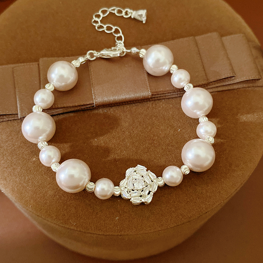 Pulsera de perlas de piedra de diamante ligera de lujo nicho de alto nivel pulsera temperamento de moda al por mayor joyas de mano image 7