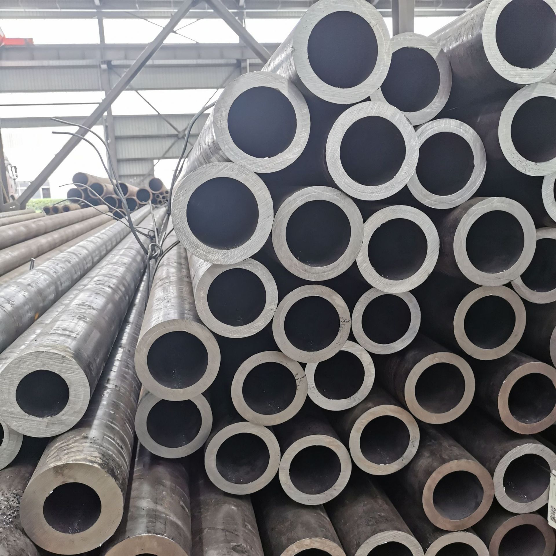 大口径厚壁无缝管锅炉用蒸汽管碳钢圆管20#热轧钢管20#无缝钢