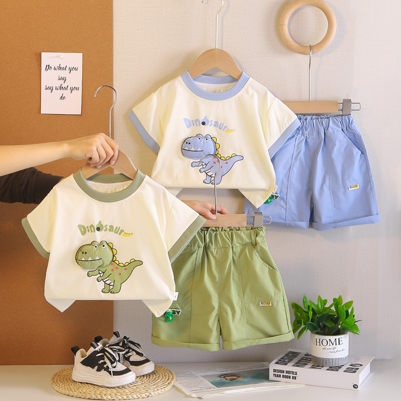 Boys' New Summer Stylish Two-Piece Set for Infants and Toddlers, Trendy Summer Outfit with Dinosaur Print, Round Neck, Short-Sleeve Set